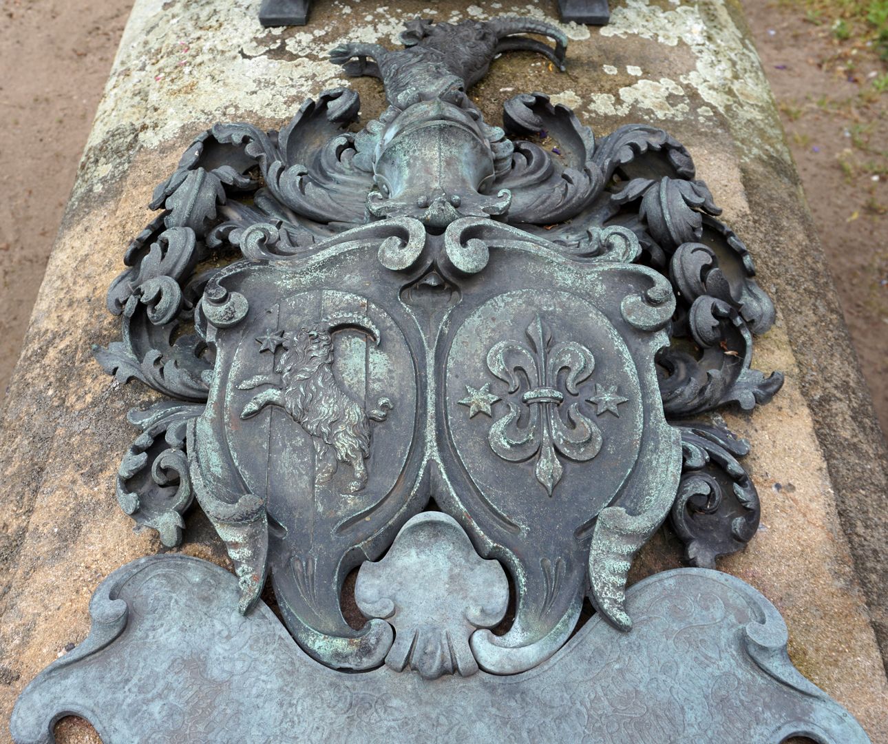 Epitaph des Georg Friederich Nürnberger Detailansicht mit zwei Wappen