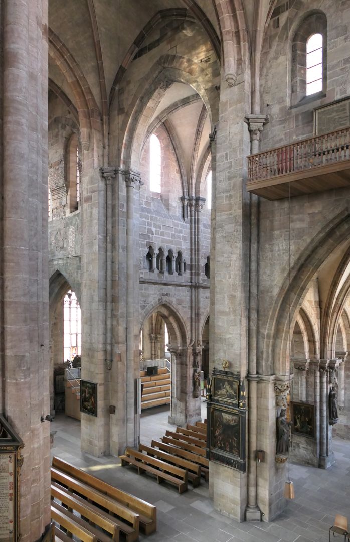 Die Sebalduskirche als Architektur Einmündung des Langhauses in den Hallenchor (vormaliges Querhaus)