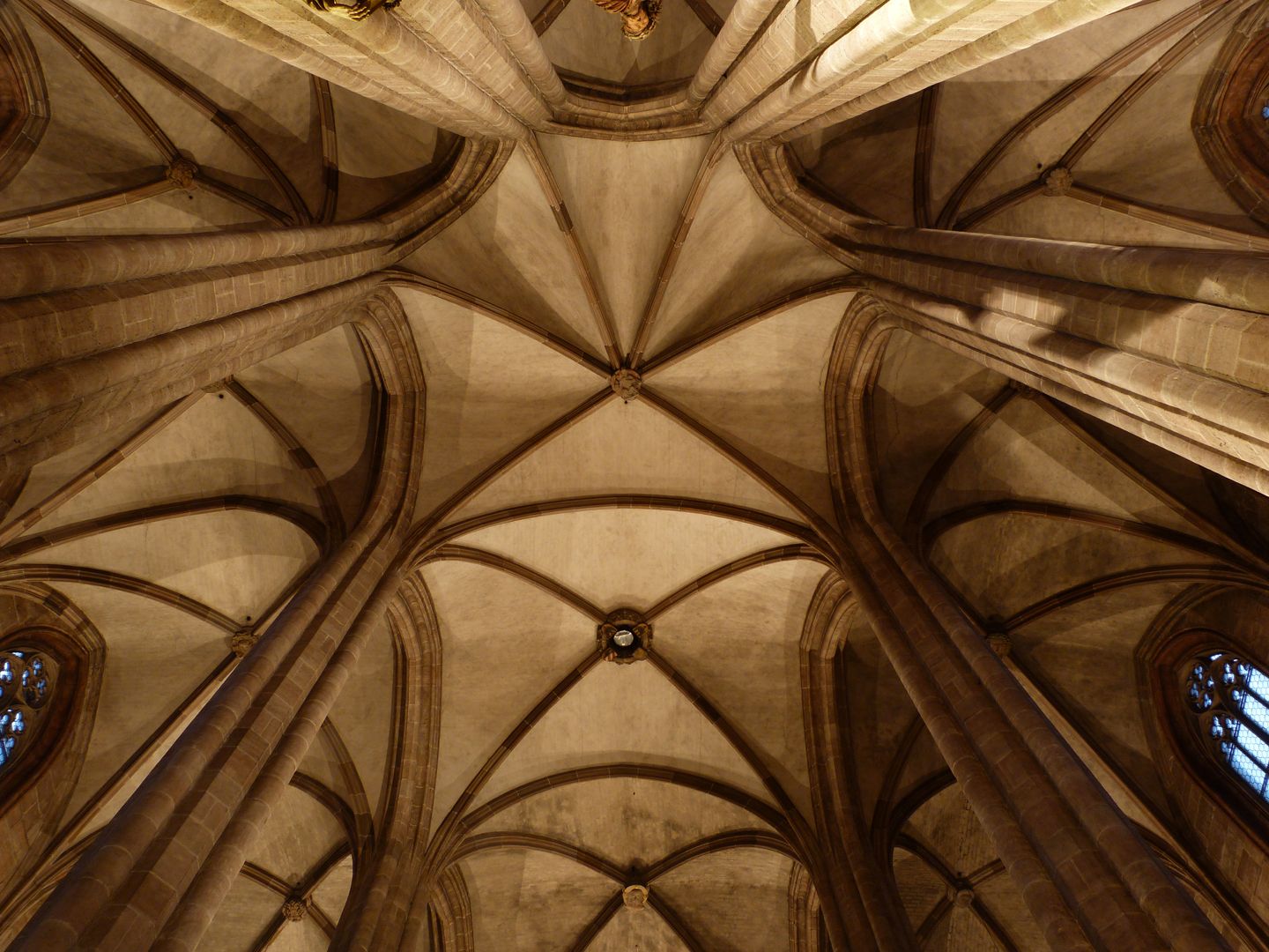 Die Sebalduskirche als Architektur Innerer 5/8-Schluss des Hallenchores