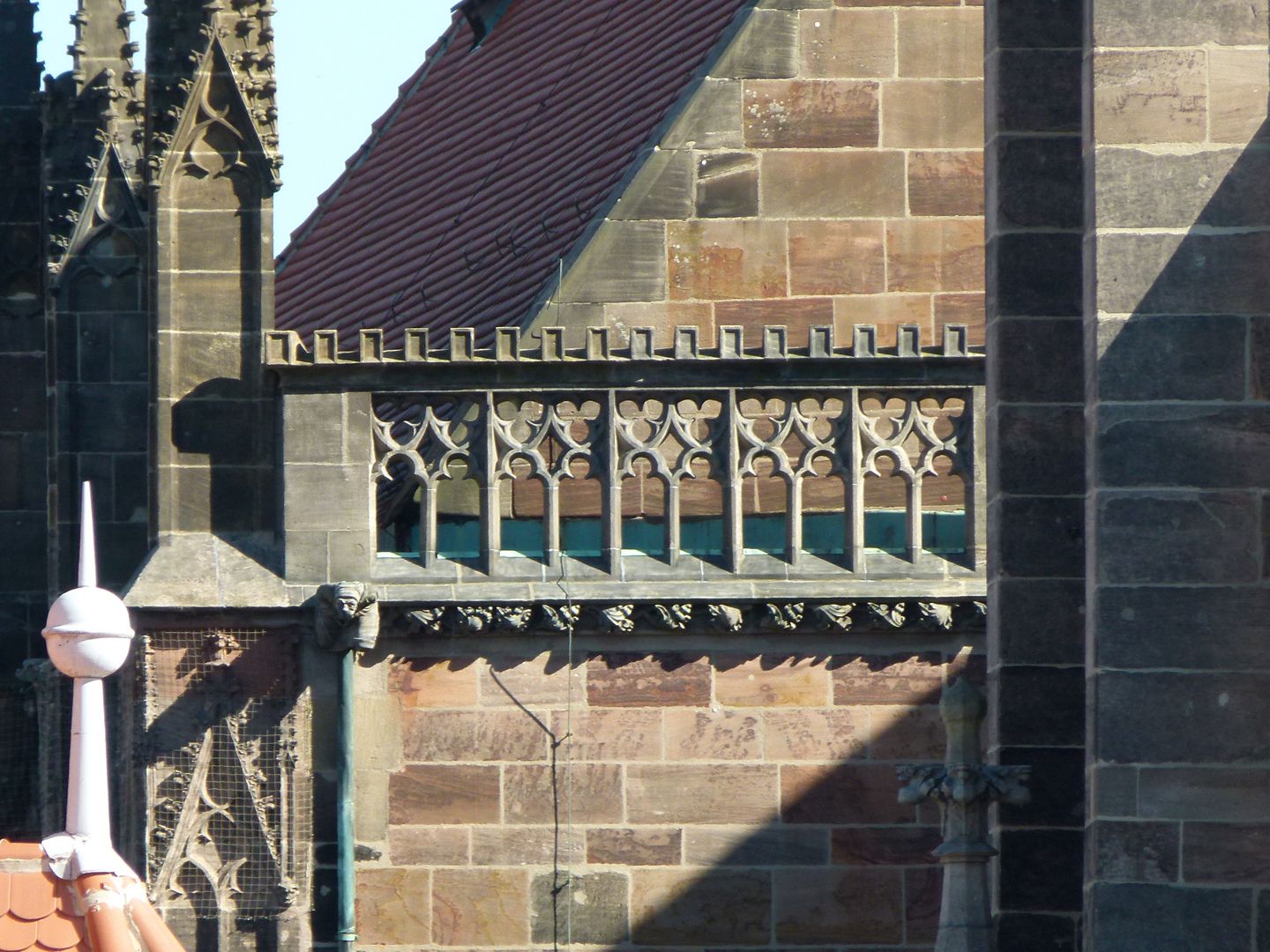 Die Sebalduskirche als Architektur Umgang am Chordachfuss