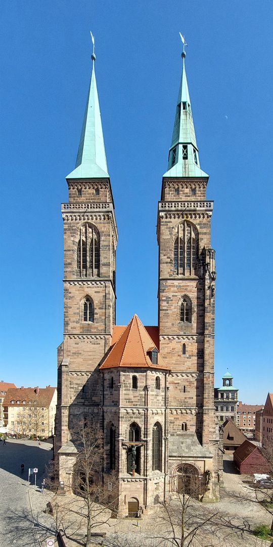 Sebalduskirche als Architektur St. Sebald von Westen