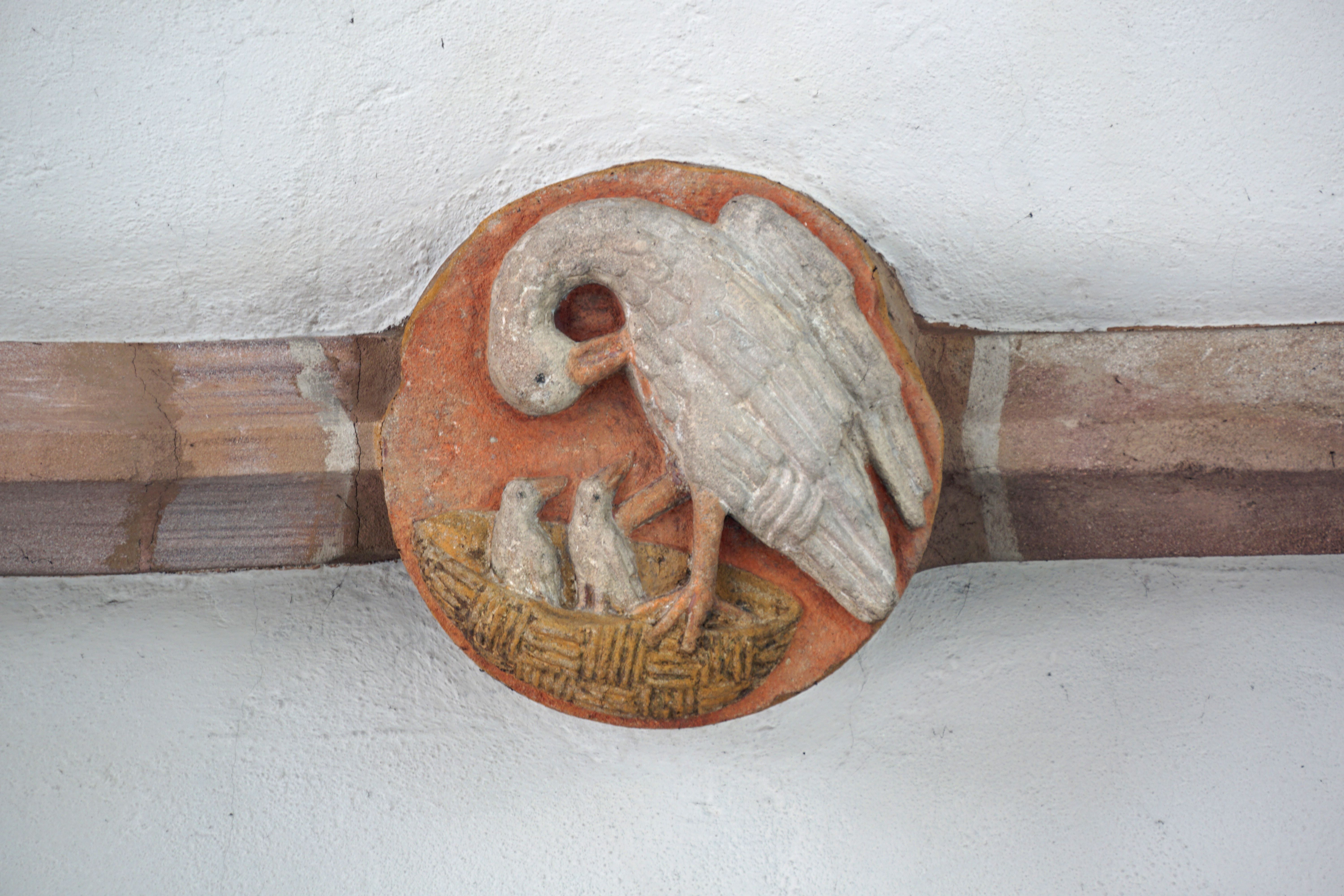 Tetzelkapelle mittlerer Schlussstein mit dem sich aufopfernden Pelikan