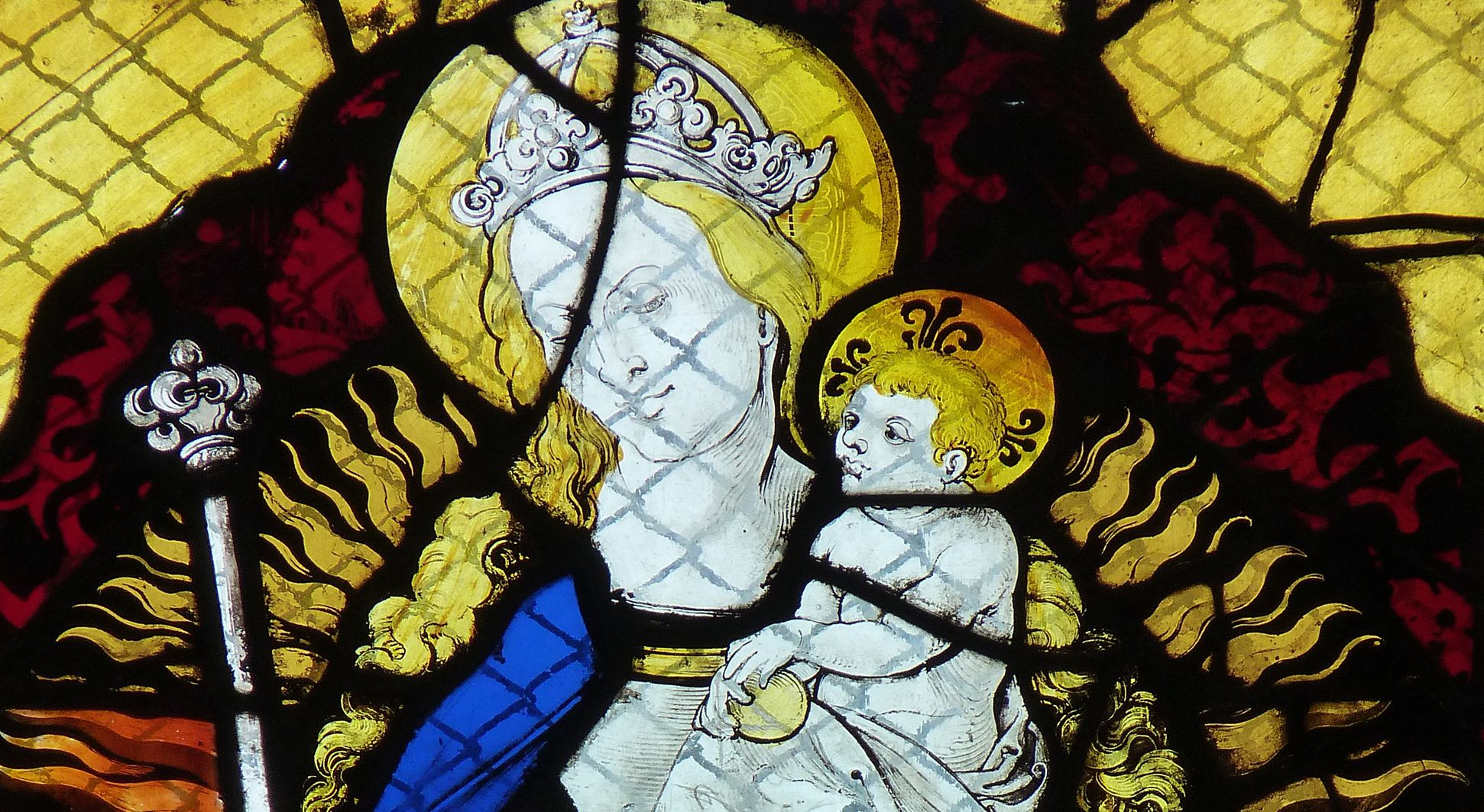 Chorfenster in der Tetzelkapelle Fesnter 2 b, Maria auf der Mondsichel, Detail