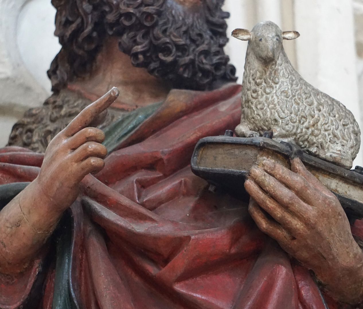 Johannes der Täufer Detailansicht mit Händen und Lamm