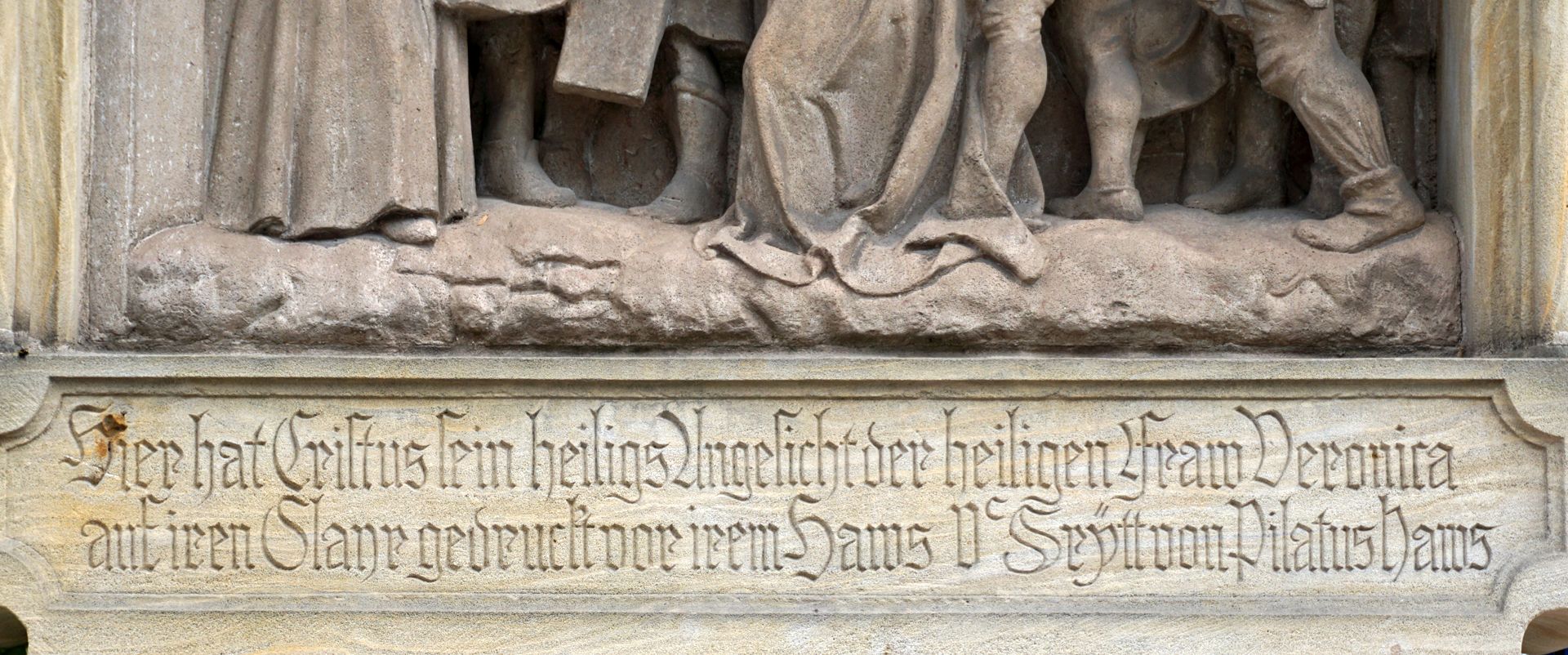 4. Kreuzwegstation Inschrift: Hier hat Cristus sein heiligs Angesicht der heiligen Fraw Veronica auf iren Slayr gedruckt vor irem Haws Vc (500) Srytt von Pilatus Haws