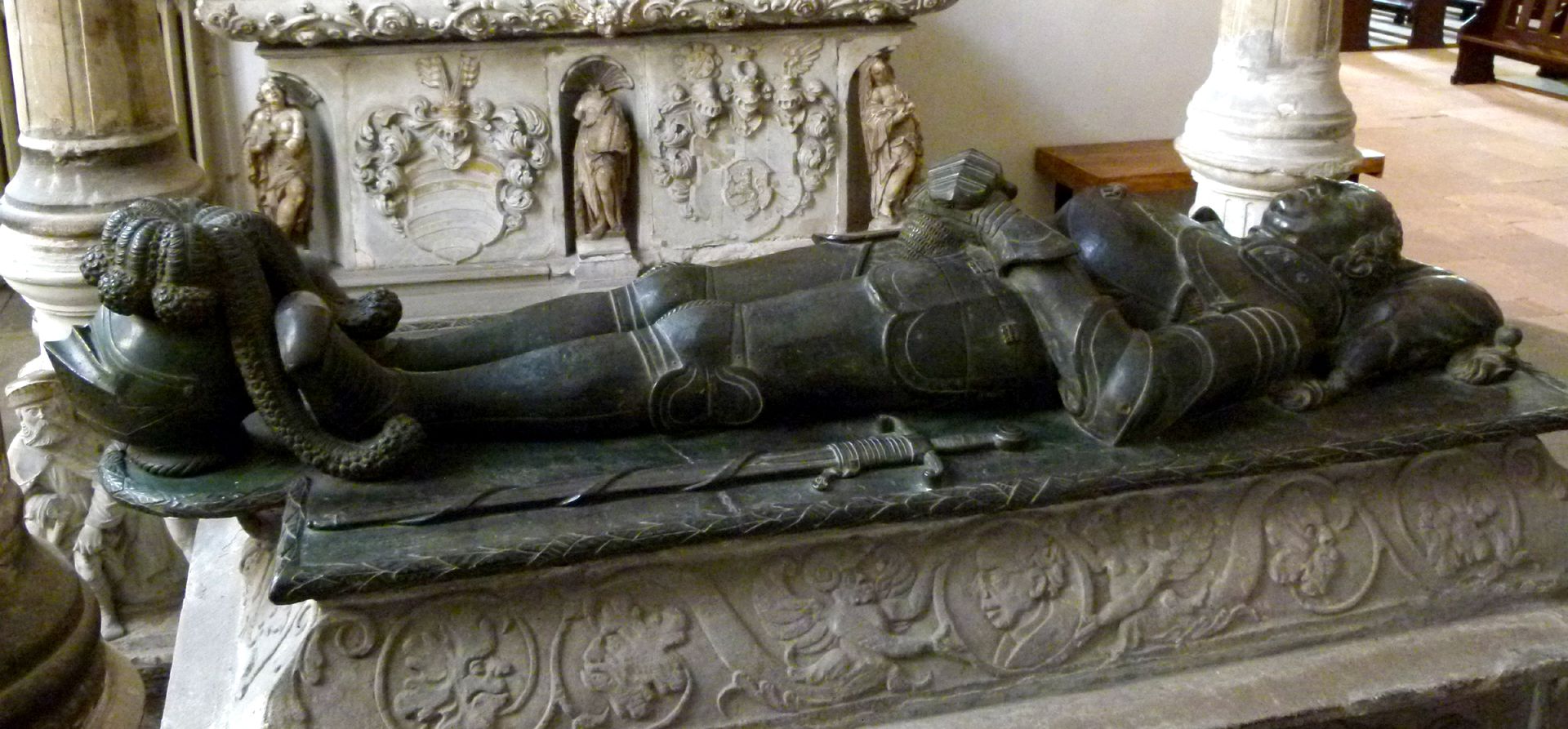 Tumba des Grafen Hoyer VI. v. Mansfeld-Vorderort (Zuschreibung) Liegefigur