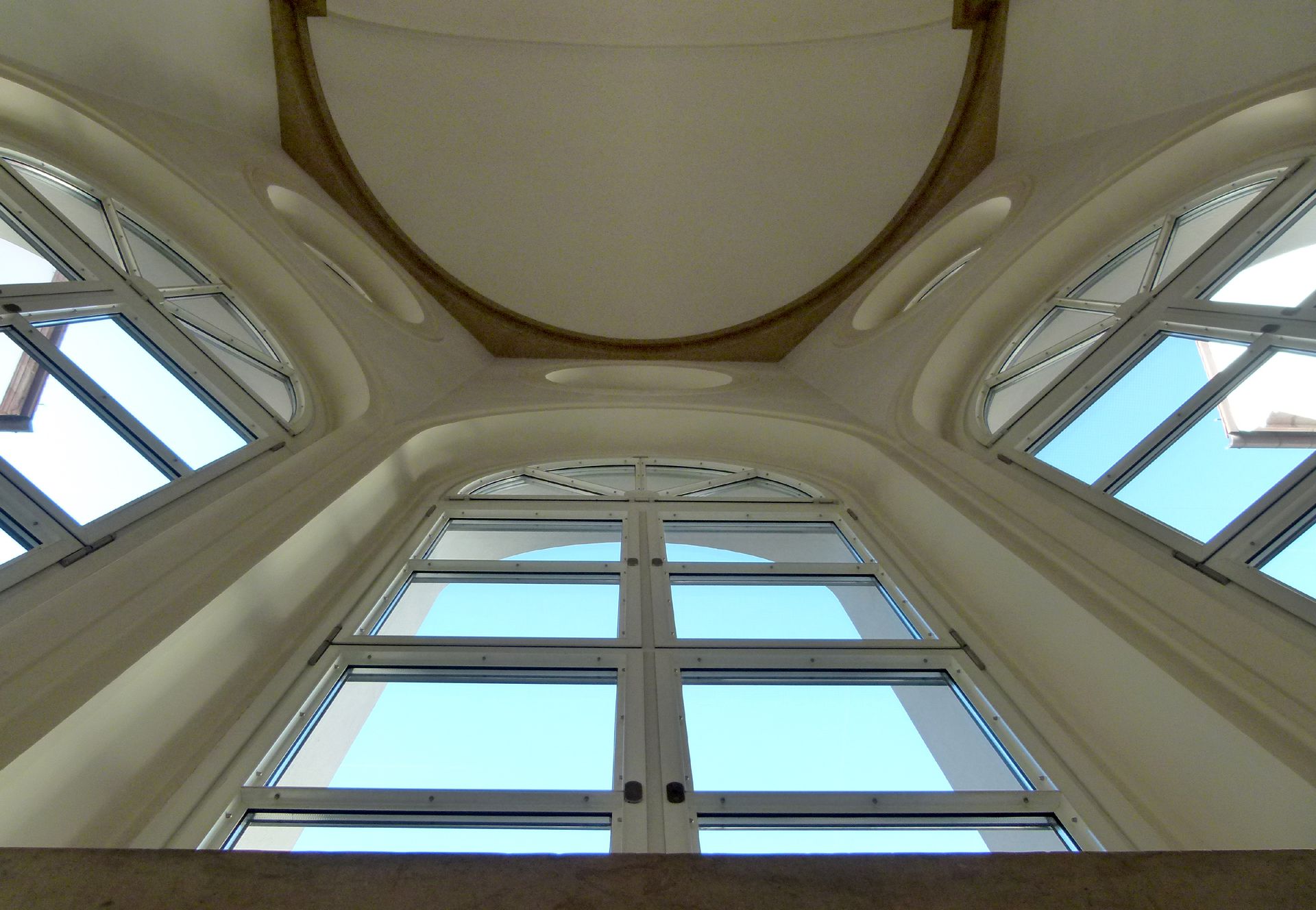 ehem. Bayerische Landesgewerbeanstalt (Gewerbemuseum) Blick in das Polygon des Lichtgehäuses