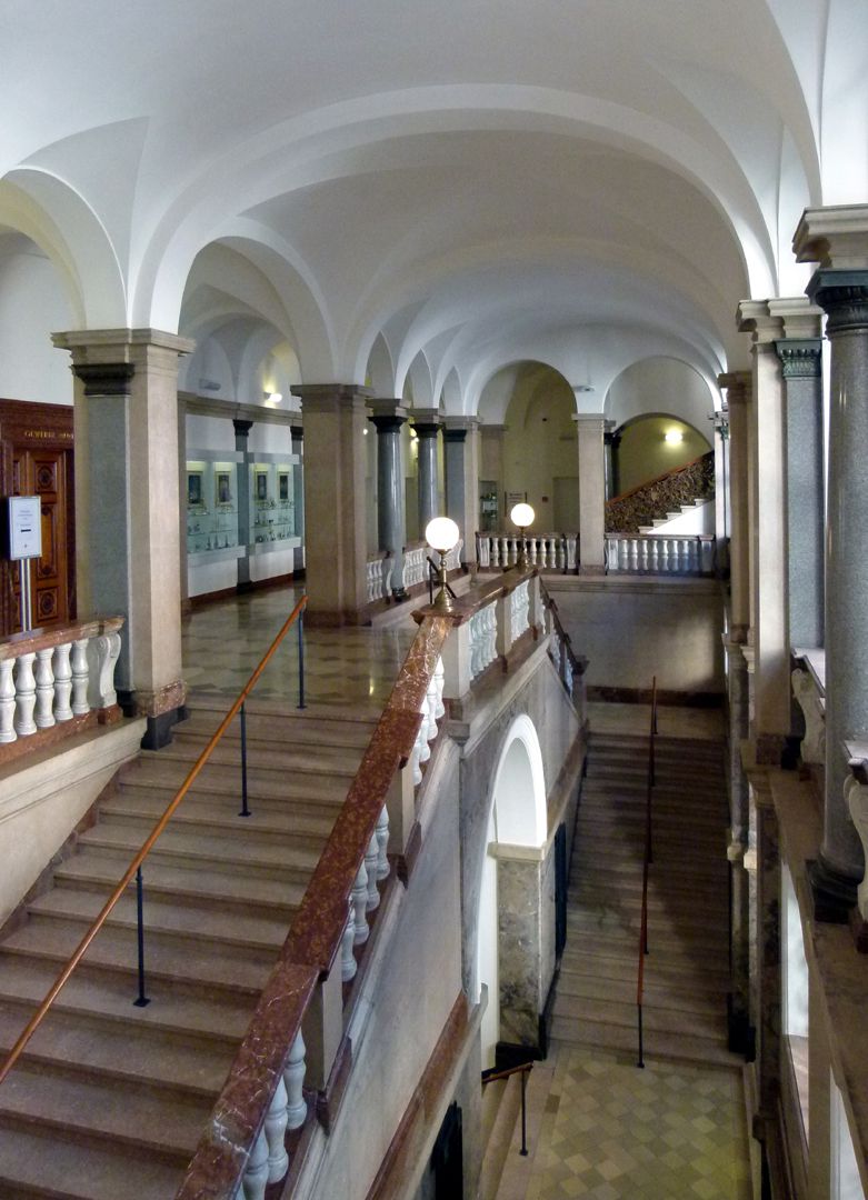 ehem. Bayerische Landesgewerbeanstalt (Gewerbemuseum) Haupttreppenhaus