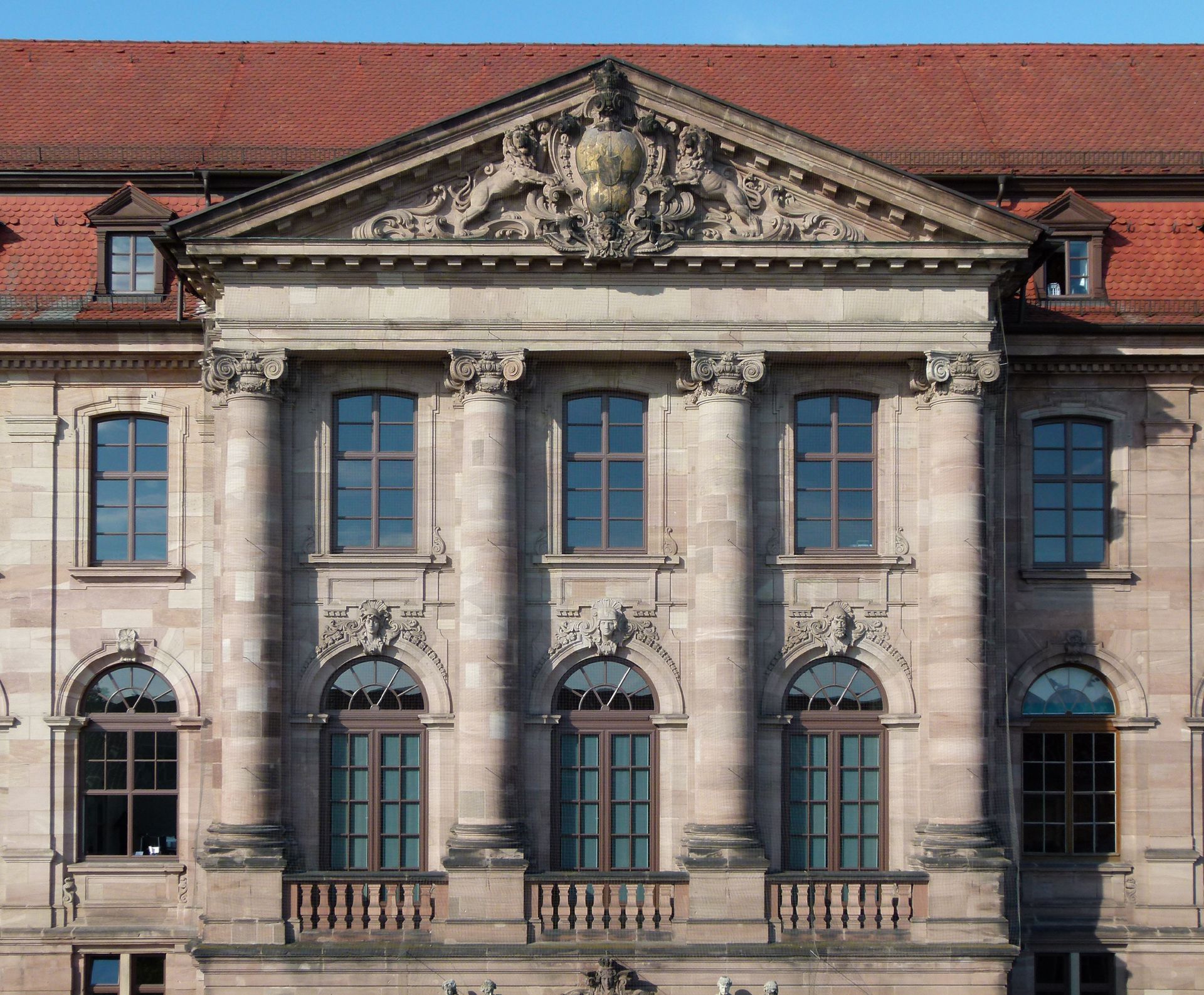 ehem. Bayerische Landesgewerbeanstalt (Gewerbemuseum) Haupteingangsfassade, NO, Detail