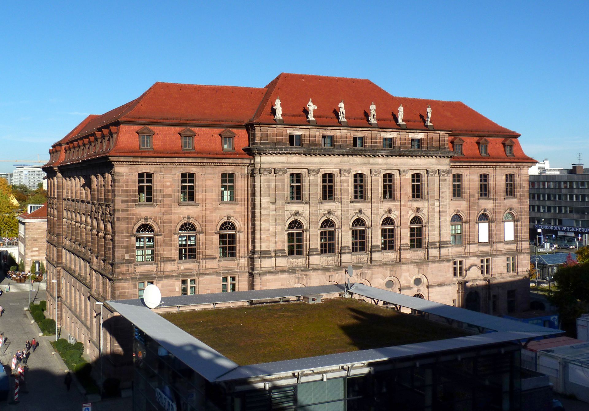 ehem. Bayerische Landesgewerbeanstalt (Gewerbemuseum) Südwestfassade