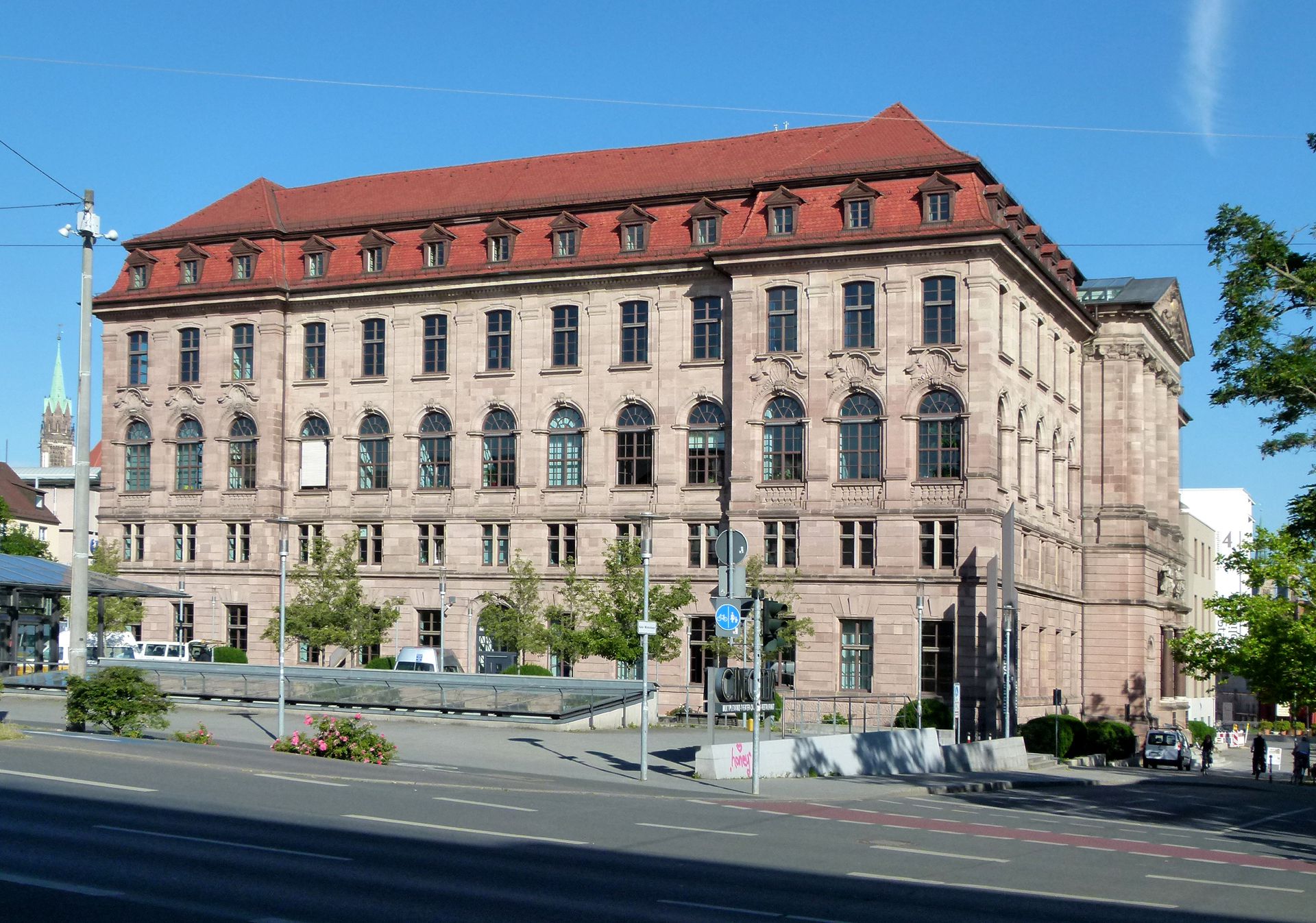 ehem. Bayerische Landesgewerbeanstalt (Gewerbemuseum) Südostfassade