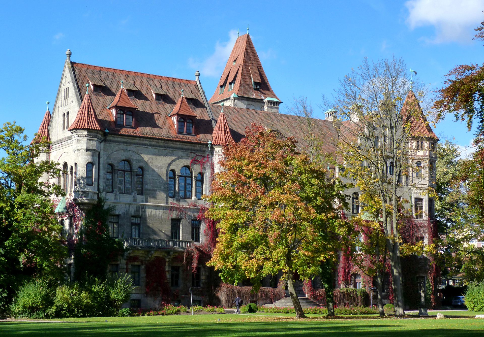 Schloss Faber-Castell Park, Südostansicht