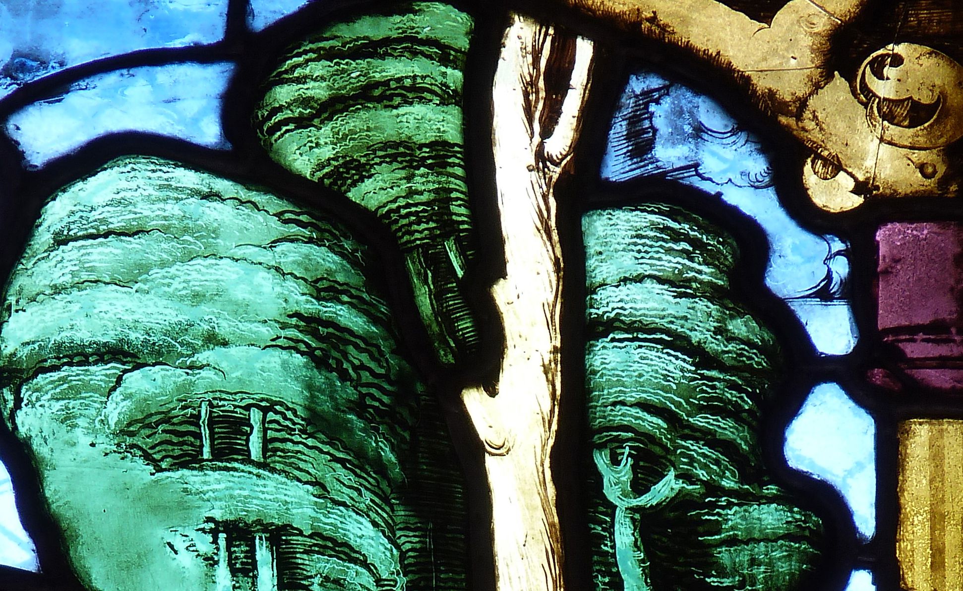 St. Bartholomäus, Chorfenster n II Vierte Zeile, Fenster a, Detail mit Bäumen