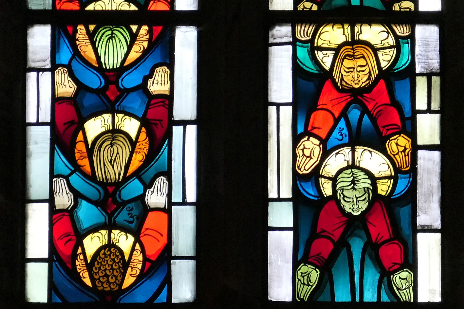 Evangelistenfenster / Johannes auf und nieder steigende Engel, Detail