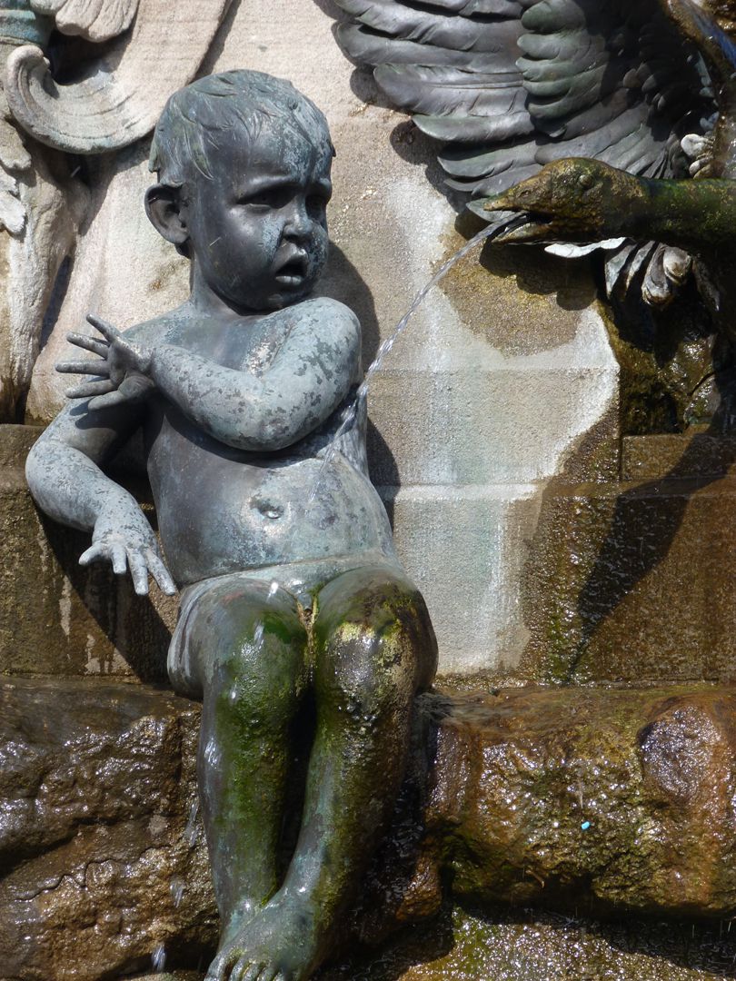 Nymphenbrunnen Knabe