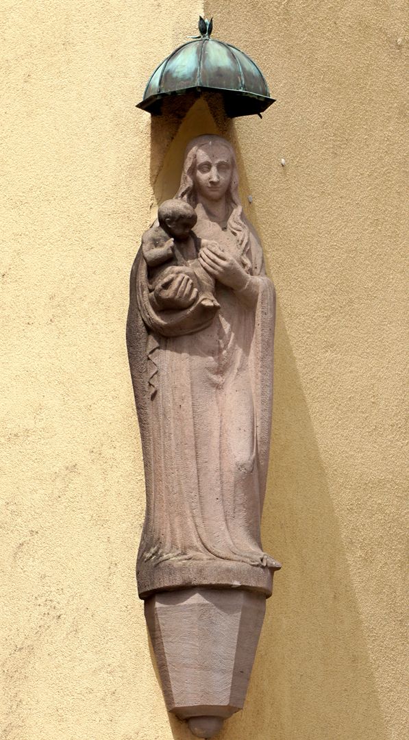Maria mit dem Jesuskind Frontalansicht